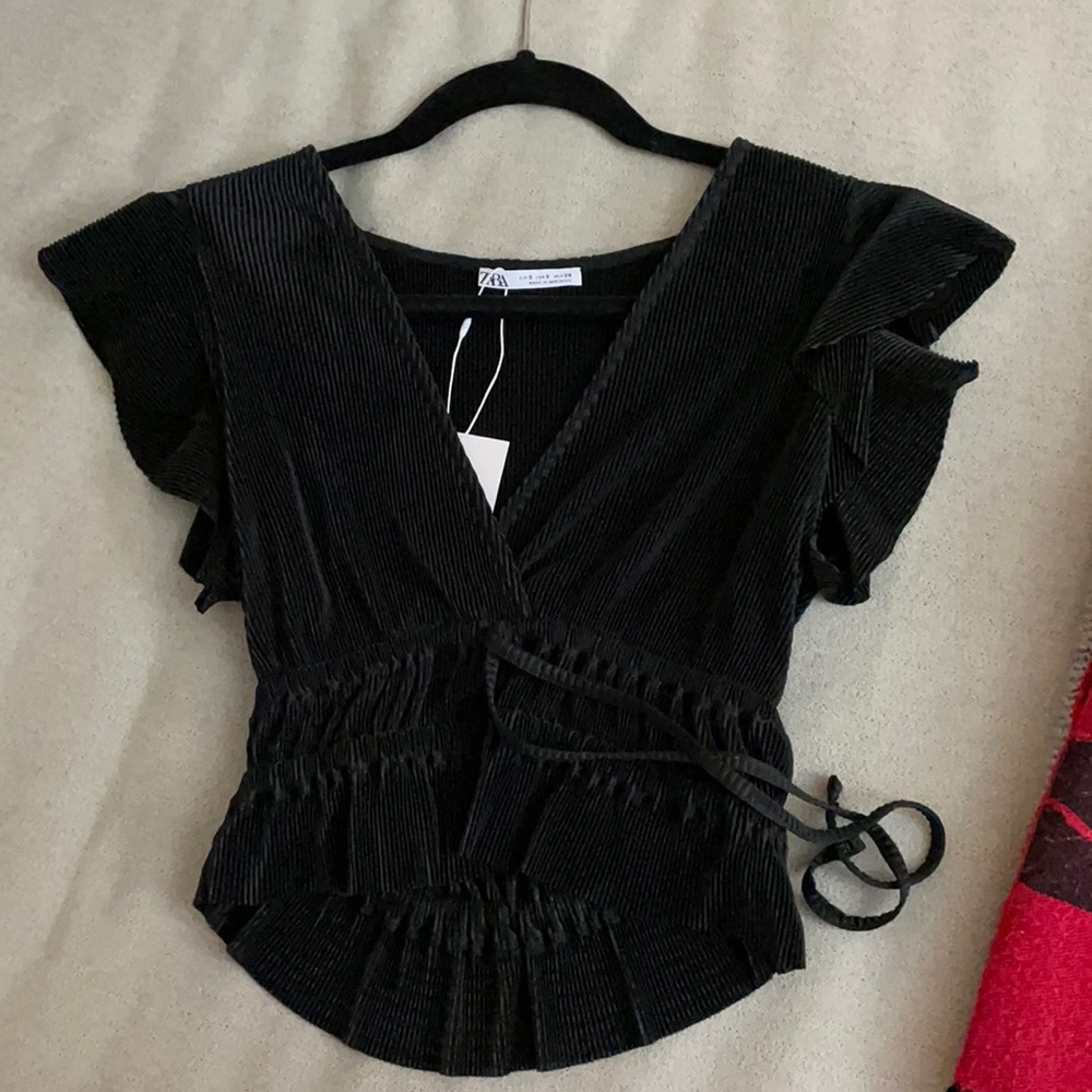 Black Zara crop top